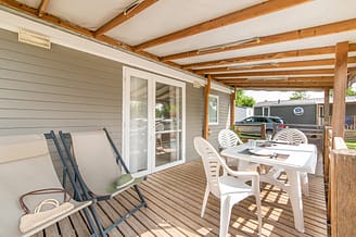 La Plage Fleurie campsite - Holiday rentals - Cottage Gili - 4 persons - 2 bedrooms - Terrace