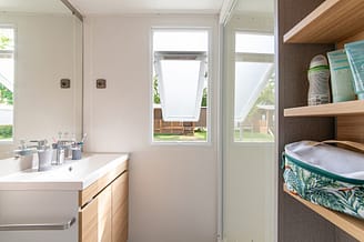 Plage Fleurie campsite - Holiday rentals - Cottage Sirius Premium - 6 persons - 3 bedrooms - Bathroom