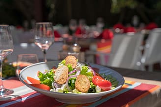 Camping Le Brasilia, restauration, salade de crudit&eacute;