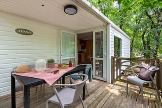 Camping Arc en Ciel - Rentals - Java Cottage - Terrace