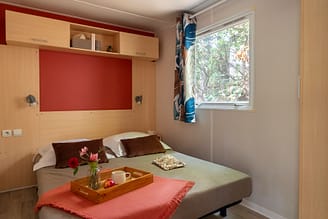 Camping Arc en Ciel - Rentals - Java Cottage - Master Bedroom