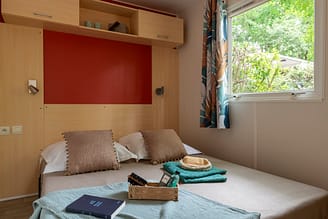 Camping Arc en Ciel - Rentals - Java Cottage - Master Bedroom