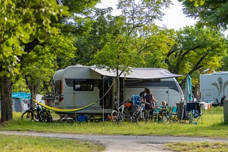 Camping Arc en Ciel - Caravan Pitch