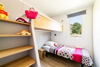 Camping La Plage Fleurie - Accomodaties - Cottage Livia Premium - 4 personen - 2 Slaapkamers - Kinderkamer