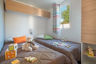 Camping La Plage Fleurie - Accomodaties - Cottage Orion - 6 personen - 3 Slaapkamers - Kinderkamer