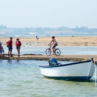 Camping Les Mouettes - Activiteiten en animaties - Vissen bij onder water staande weg naar het eiland Calot