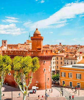 Le Castillet, emblème de la ville de Perpignan, ancienne porte principale de l\'enceinte de Perpignan