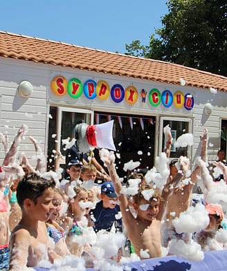 Camping La Sirène - Clubs niños y adolescentes - Fiesta de la espuma en el Syppox Club