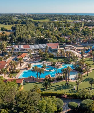 Campingplatz La Sirène - Luftaufnahme der Anlage und der Badelandschaft