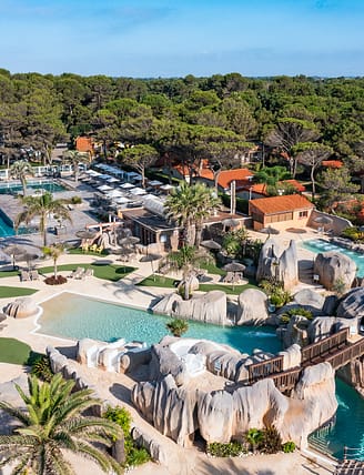 Le Brasilia campsite, l\'Archipel water park, view from the lagoon
