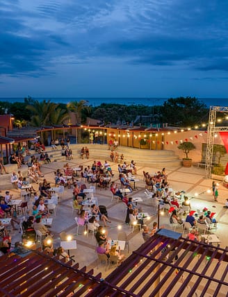 Le Brasilia campsite, activities and evening events, aerial view of a show