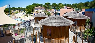 Camping les Tournels : Spa - Cabane en bois privatives du spa