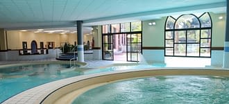 Campeggio Les Tournels: Spa - Interno della spa con piscina