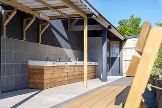 Les Terrasses de Kersiny - Der Campingplatz und die Dienstleistungen - Spülbecken