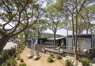 Camping les Tournels : Cottage 8 personnes L'Oustaloun - vue aérienne du logement