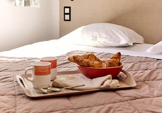 Camping les Tournels : Cottage Moréa - Chambre avec lit double