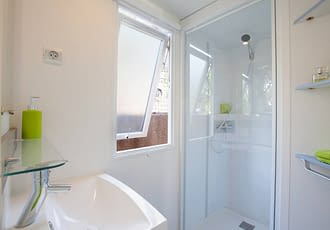 Camping les Tournels : Cottage Moréa - Salle de bain