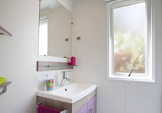 Camping les Tournels : Cottage Provence - Salle de bain