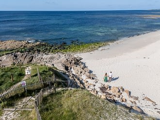 Les Terrasses de Kersiny - Der weiße Sandstrand - Luftaufnahme des Zugangs zum Strand