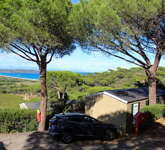Camping les Tournels : Locations avec vue sur la mer