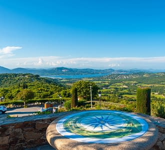 Camping Les Tournels: Descubriendo los pueblos del golfo de Saint-Tropez - Gassin