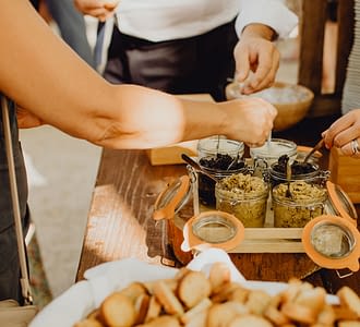 Camping les Tournels : Marché de Ramatuelle - Dégustation de tapenade