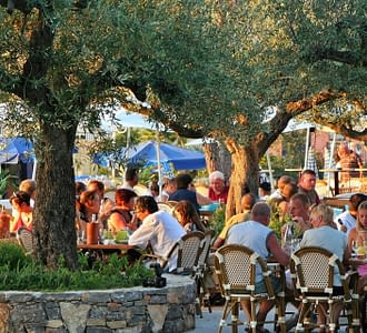 Camping Les Tournels: Restaurant - Terras restaurant