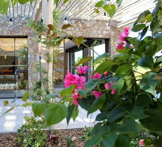 Camping les Tournels : Services - Entrée de l'accueil