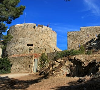 Campeggio Les Tournels: Escursione indimenticabile alle isole d’Or - Fort Sainte-Agathe