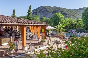 Camping Arc en Ciel - Bar and restaurant - Restaurant terrace