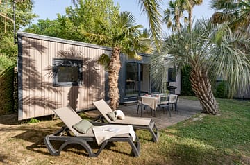 La Sir&egrave;ne campsite - Accommodation - Cottage 2 - 4 to 6 persons - 2 bedrooms - Outdoors
