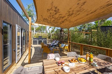 Camping la Sir&egrave;ne - H&eacute;bergements - Lodge 3 - 6 personnes - 3 chambres &ndash; ext&eacute;rieur