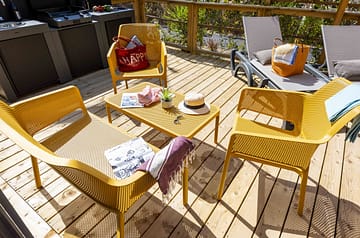 Camping la Sirène - Hébergements - Lodge 2 - 4 personnes - 2 chambres - salon extérieur