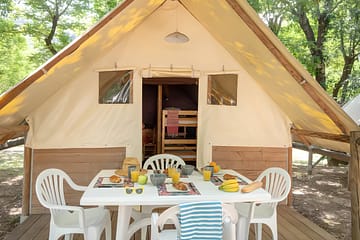 Camping Arc en Ciel - Verhuur - Lodge Nature - Terras