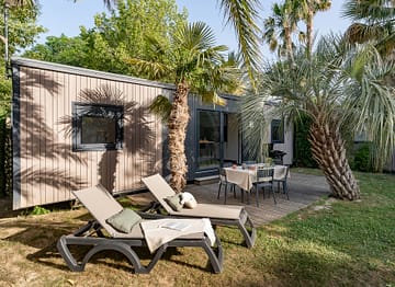 La Sir&egrave;ne campsite - Accommodation - Cottage 2 - 4 to 6 persons - 2 bedrooms - Outdoors