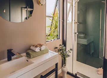 Camping la Sir&egrave;ne - H&eacute;bergements - Cocoon 2 - 4 personnes - 2 chambres - Salle de bain