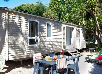 Camping la Sir&egrave;ne - H&eacute;bergements - Sir&egrave;ne 2 Clim - 3m - 4 personnes - 2 chambres - Ext&eacute;rieur