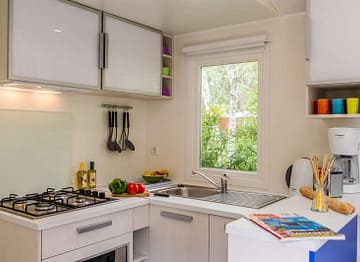 Camping la Sir&egrave;ne - H&eacute;bergements - Sir&egrave;ne 2 Clim - 3m - 4 personnes - 2 chambres - Cuisine