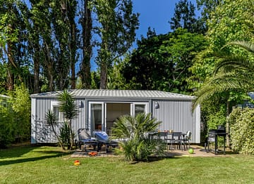 Camping la Sir&egrave;ne - H&eacute;bergements - Sir&egrave;ne 2 Confort - 4 personnes - 2 chambres - Ext&eacute;rieur