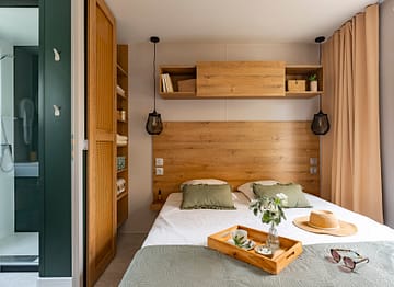 Camping la Sir&egrave;ne - H&eacute;bergements - Lodge 3 Prestige - 6 personnes - 3 chambres - Suite parentale