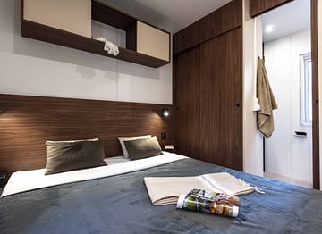 Camping la Sirène - Hébergements - Lodge 3 - 6 personnes - 3 chambres – suite parentale