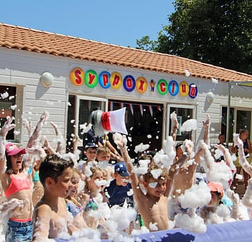 Camping la Sir&egrave;ne - Kinder- en tienerclubs - Schuimfeest in de Syppox Club