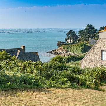 Camping Les Mouettes - Expériences - Ile de Batz - maisons