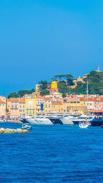 Campeggio Les Tournels: Il glamour di Saint-Tropez - Vista del porto di Saint-Tropez
