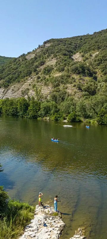 Camping Arc en Ciel - The grounds - Aerial view of the Ardèche