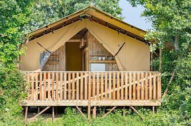 Campingplatz Les Mouettes - Mietunterkünfte - Zelt Glamping Natura, 4 Blumen, 6 Personen, 2 Schlafzimmer, 1 Badezimmer - Außenbereich