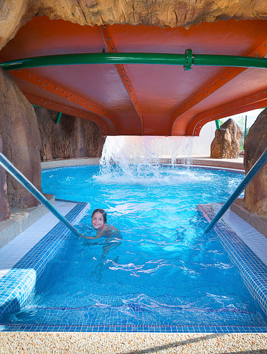 Camping Amfora - L\'espace aquatique - Toboggans