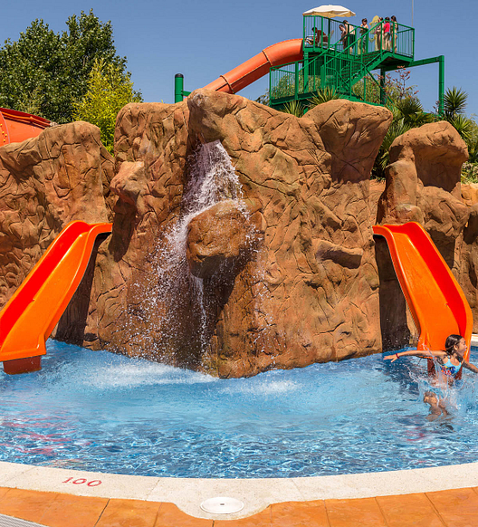 Amfora campsite - Everything for children - Water slides in the water park for children