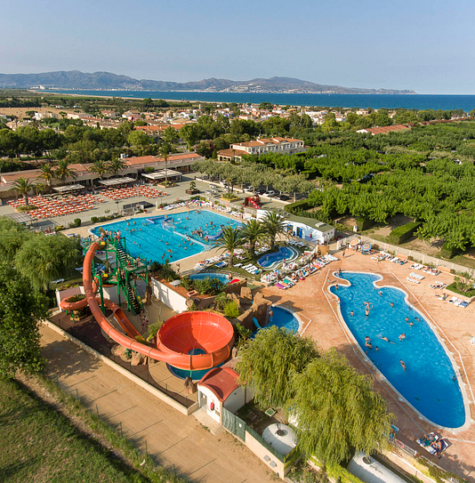 Camping Amfora - Espacio acuático - Gran espacio con 4 piscinas y 2 grandes toboganes