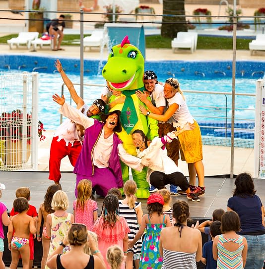 Camping Amfora - Tout pour les enfants - Spectacle pour les enfants sur la sc&egrave;ne